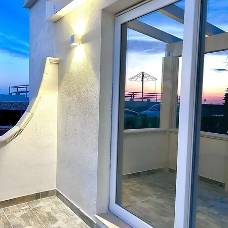 Gemini Luxury לינה וארוחת בוקר פסקיצ'י
