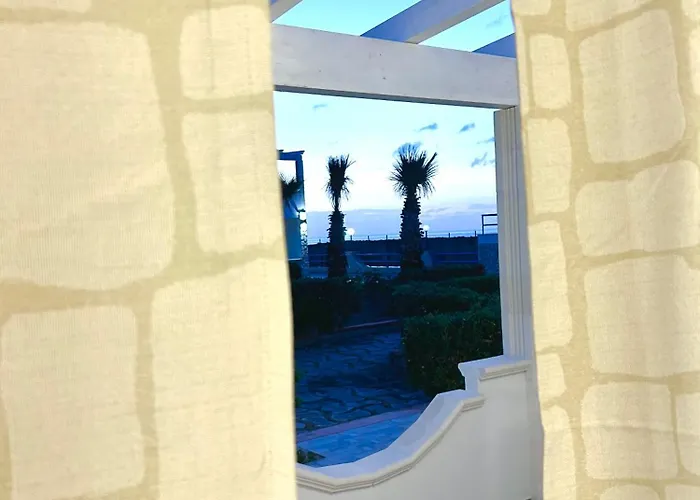 לינה וארוחת בוקר Gemini Luxury